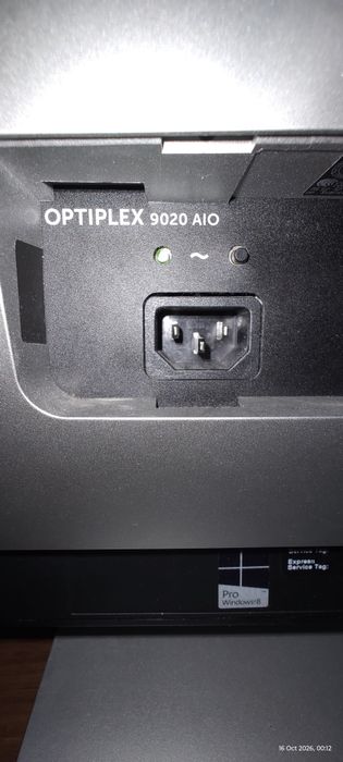 Продавам 2х Dell OptiPlex 9020 All-in-One (AIO)