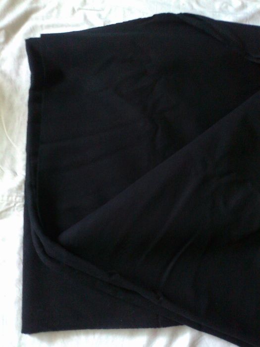 metraj stofa lana de culoare neagra