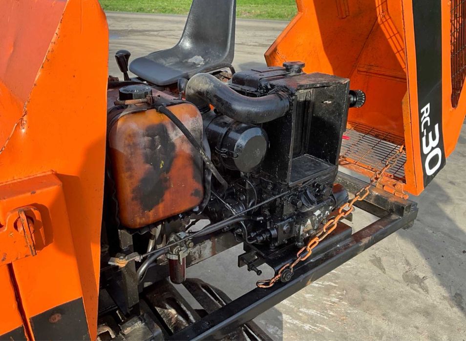 Basculanta pe senile Kubota RC30 Diesel