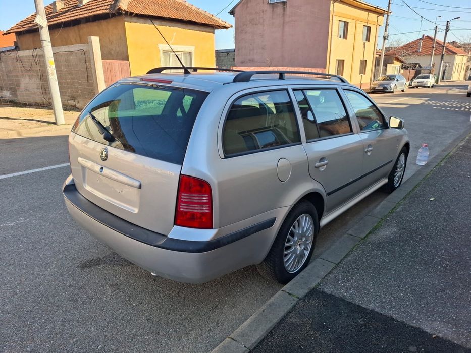 Skoda octavia 1.6 benzina