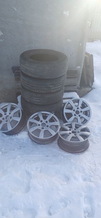 Диски с шинами сборе