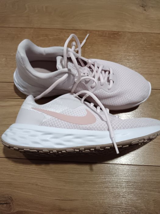 Nike маратонки 39 номер, 25 см