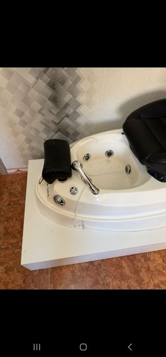 Продам педикюрное кресло