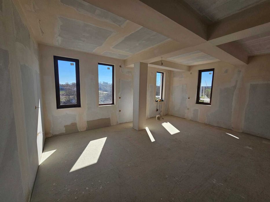 Продава се Къща в Балчик - 163 кв.м за 401 €/кв.м - Снимка #2