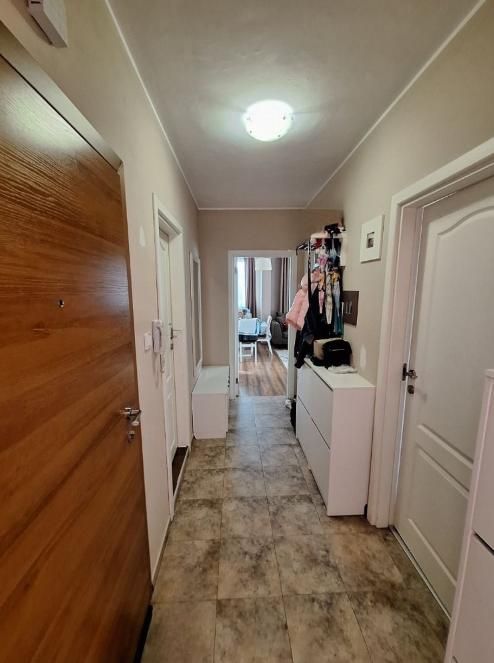 Дава се под наем Тристаен апартамент в Пловдив, Кършияка - 86 кв.м за 770 € - Снимка #8