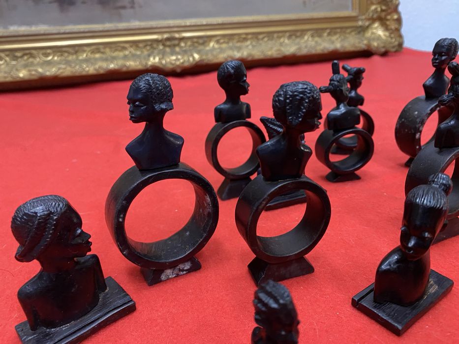Африкански абаносови пръстени и поставки Кения 1920