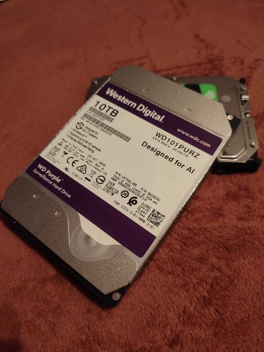 Жёсткий диск WD Elements 10 TB внешний б/у