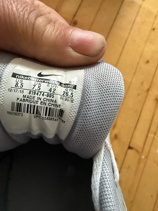 Маратонки Найк Айрмакс42 номер