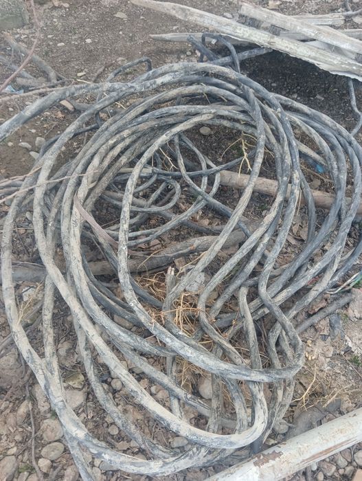 Кабел продам срочно 4*20