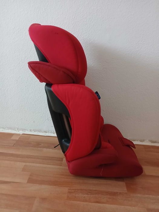 Scoica si scaunel masina pentru bebelus
