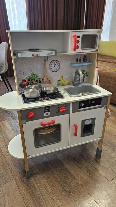 Различнк детски играчки