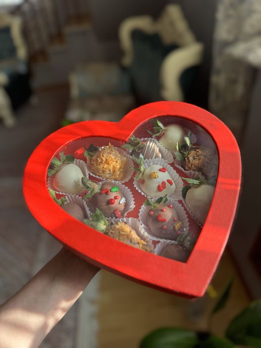 Клубника в шоколаде 7500 тг