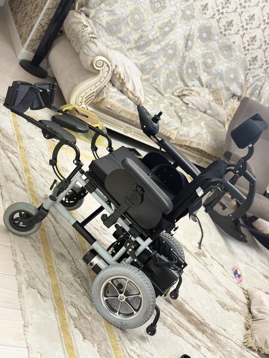 Инвалидная коляска