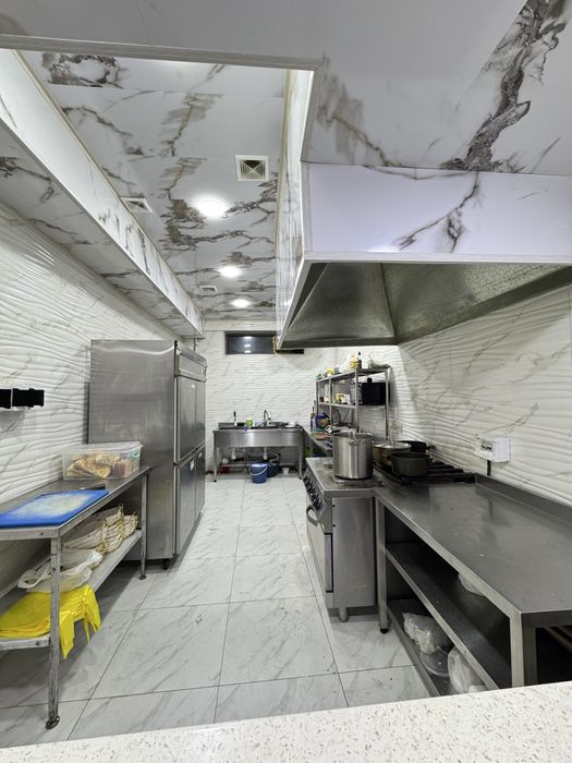 Novza uztelecom yaqinida restarant sotiladi