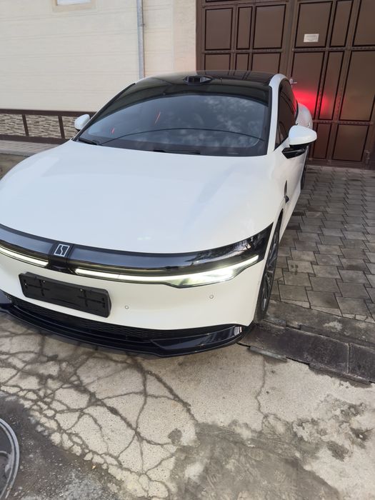 Zeekr 007 688км 2025