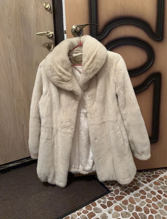 Продам норковую шубу