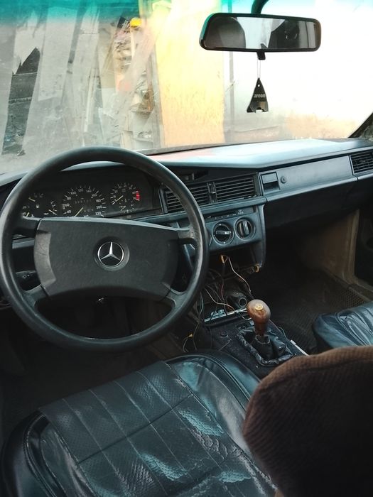 Продам Мерседес 190