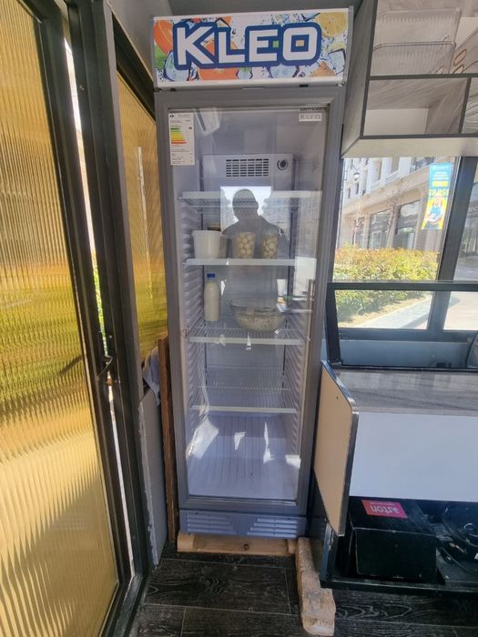 Два холодильника