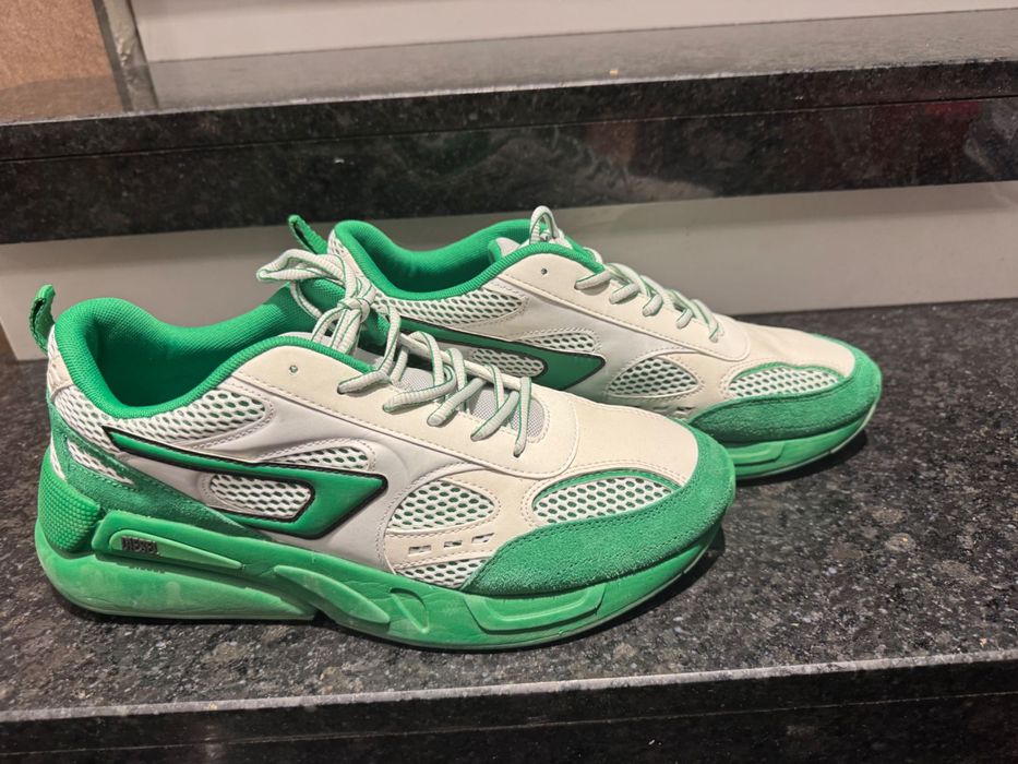 Мъжки Мрежести спортни обувки S-Serendipity с велур и еко кожа
DIESEL