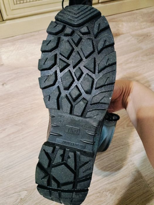 Продам Берцы осенние 10000т