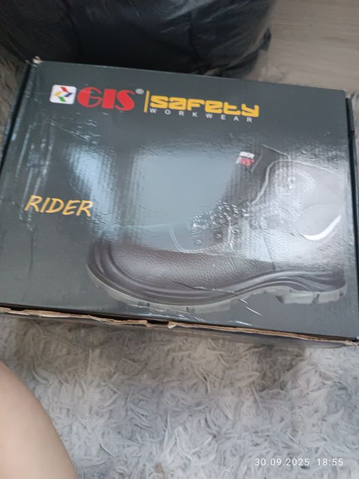 Рабочие ботинки новые