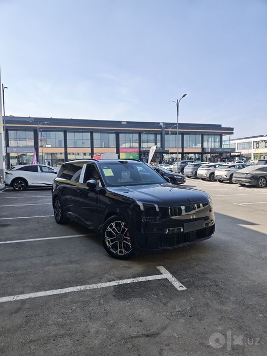 Lynk & Co 900 2.0 Turbo 2025