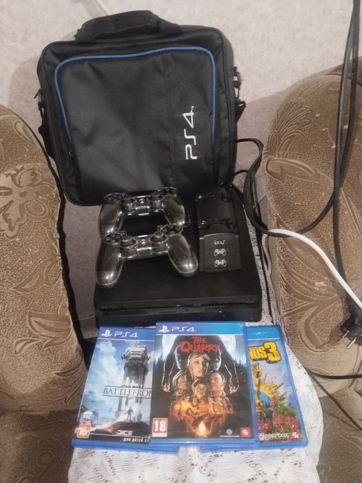 Подарю РS 4 с документами