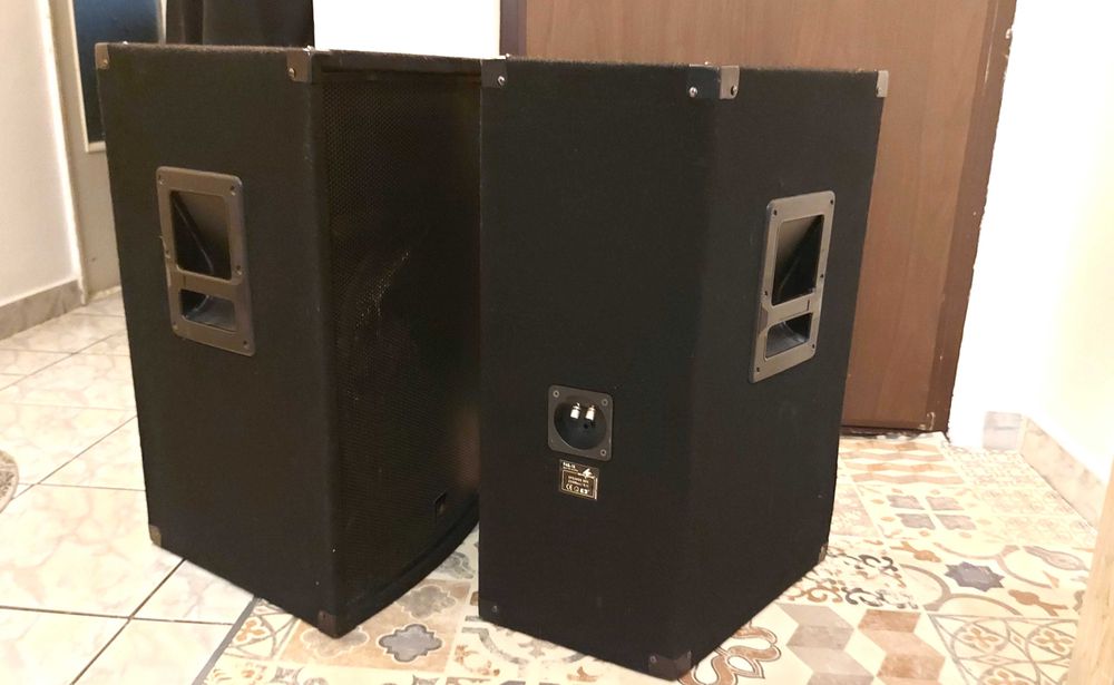 Boxe pasive Monacor PBA 15 ( sateliţi ) 15 ţoli doua cāi