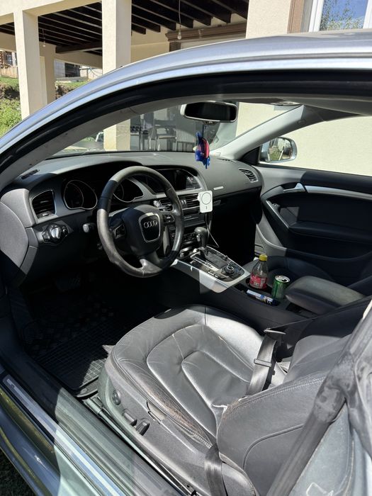 * AUDI A5 2009 *