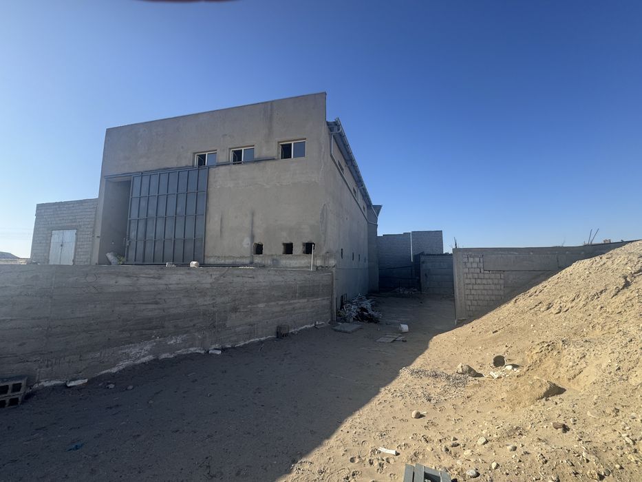 Таййор нотурар бино иншоот сотувда