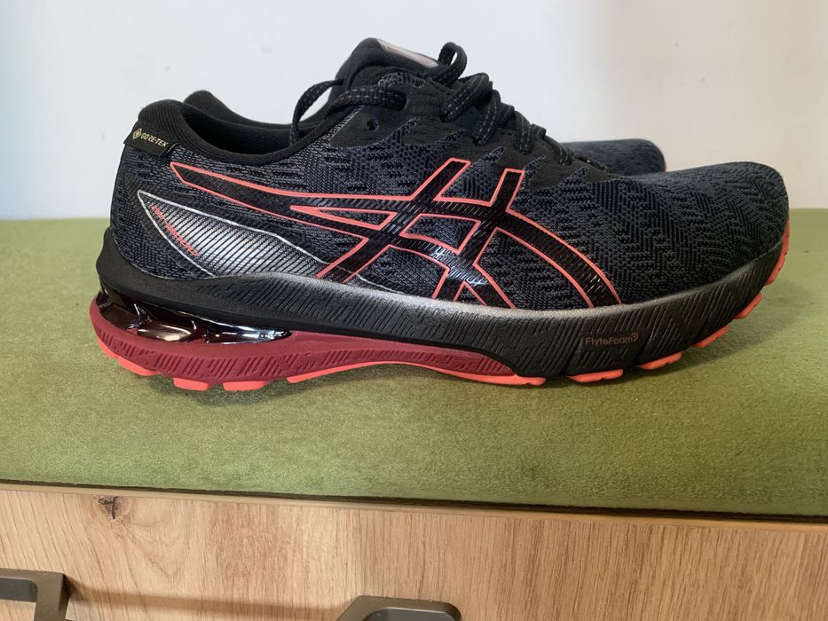 Asics GT-2000 Goretex M-39