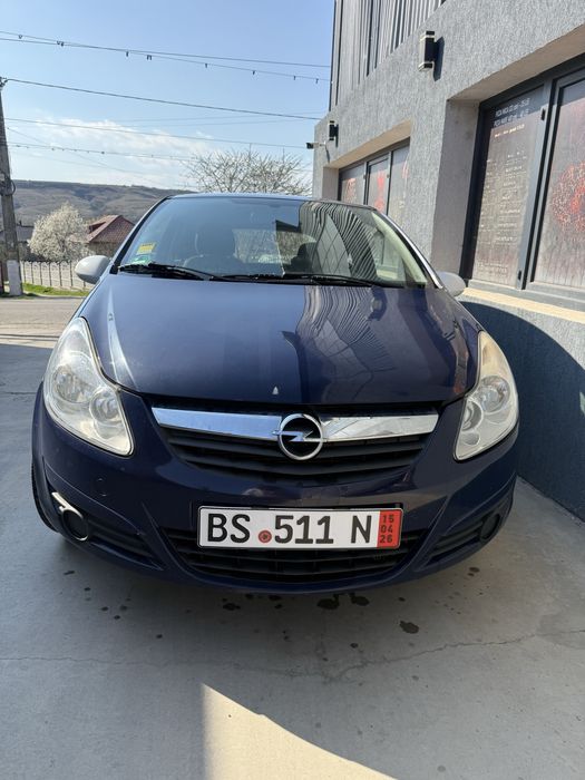 Opel corsa 2009 1.4 benzina