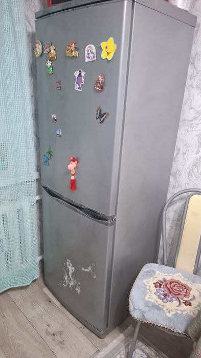 Продам холодильник