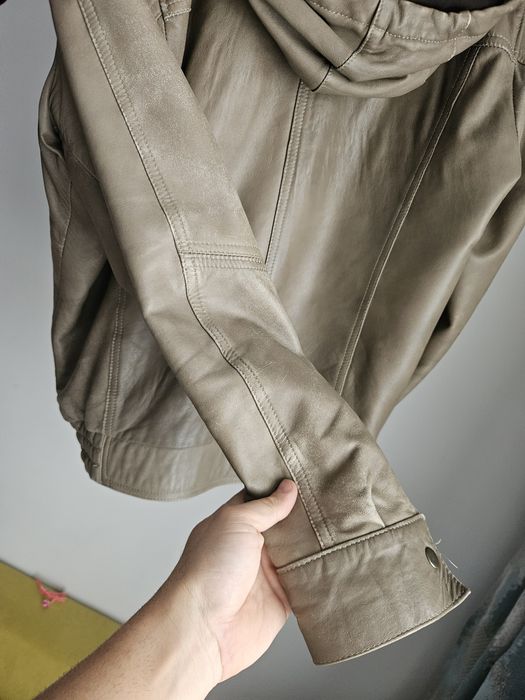 Geaca de piele second hand