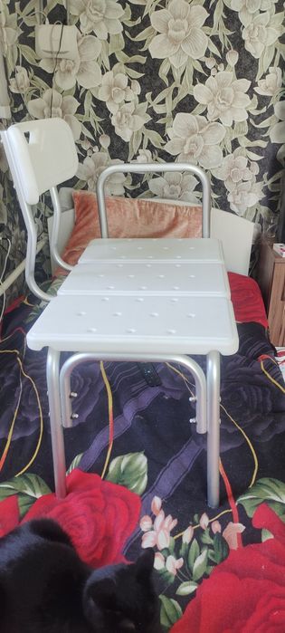 Стул для ванной комнаты