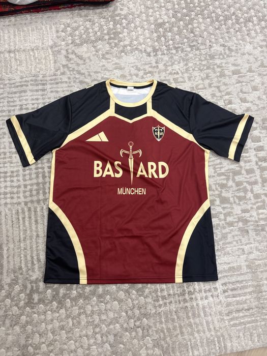 Blue lock .Футболка футбольной команды Bastard. Kaizer 10