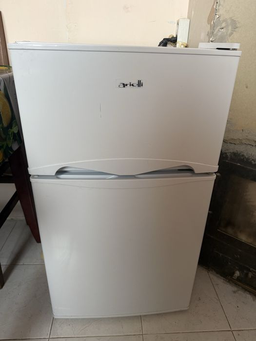 Хладилник Arielli