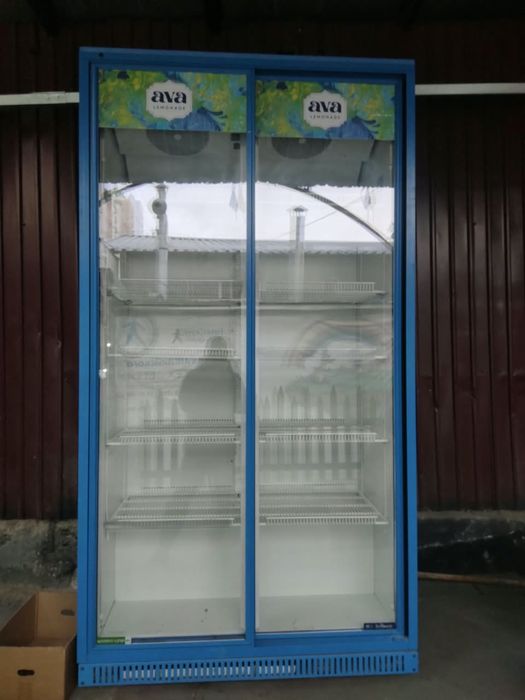 Холодильник для магазина