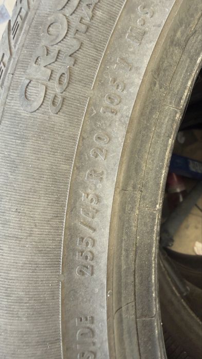 Всесезонка Continental 255/45 R20