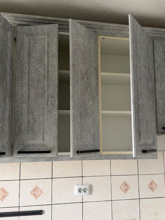 Шкафы кухонные , серые