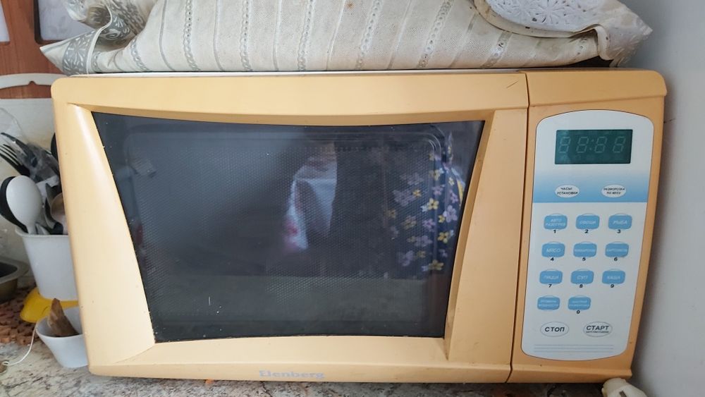 Продам микроволновку б/у за 3000