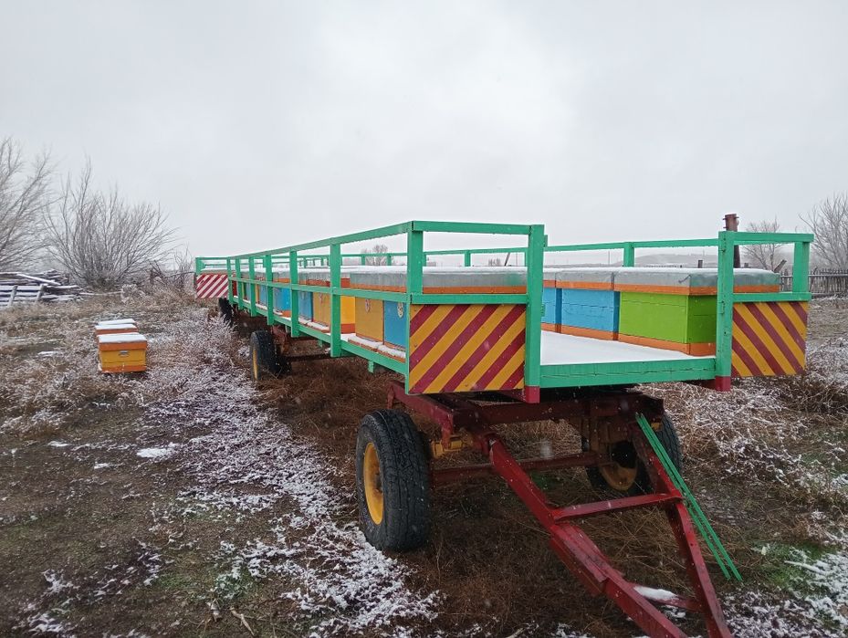 Продам пчела прицеп