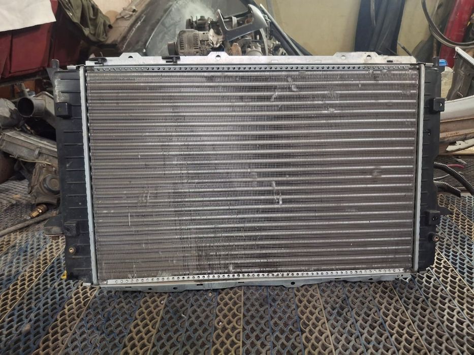 Запчасти на Ауди 100 с4 2.8