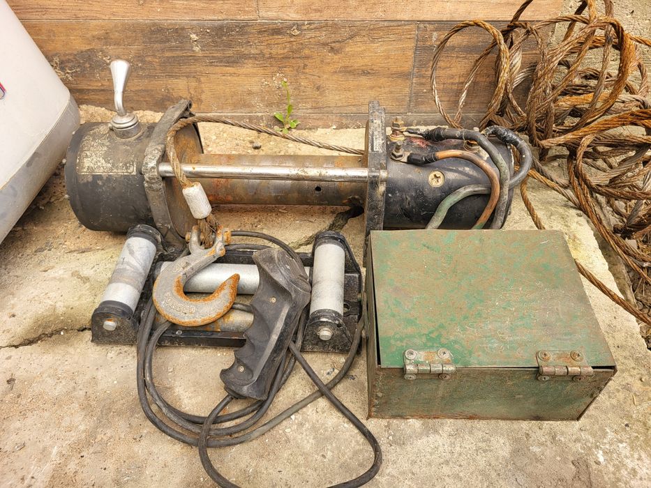 Продам лебёдка для эвакуатора