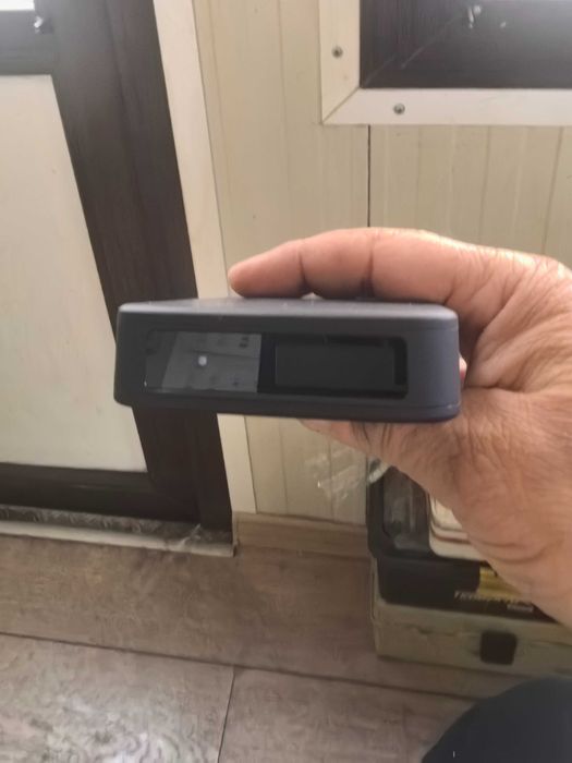 Скрита камера в безжична преносима батерия