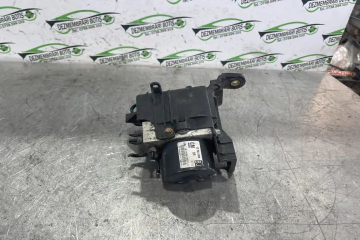 Pompa ABS 13244860 / 13 244 860 Opel Zafira 2007 1.9 CDTI MT (100 hp)