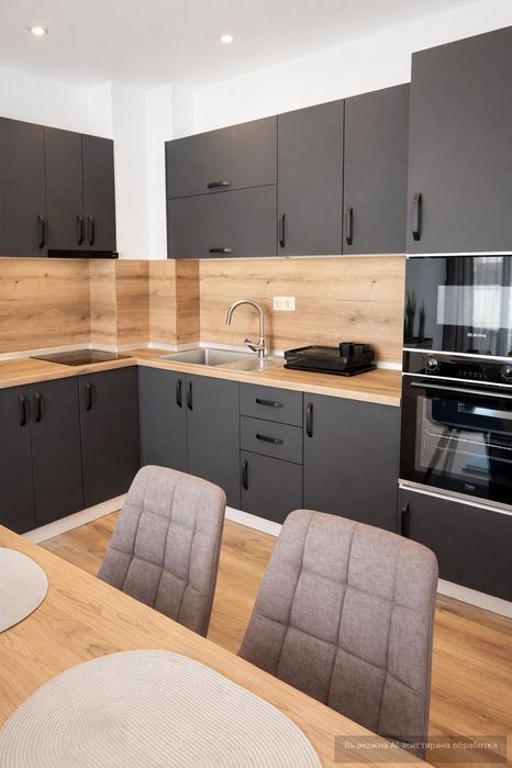 Дава се под наем Тристаен апартамент в Пловдив, Център - 103 кв.м за 797.64 € - Снимка #1