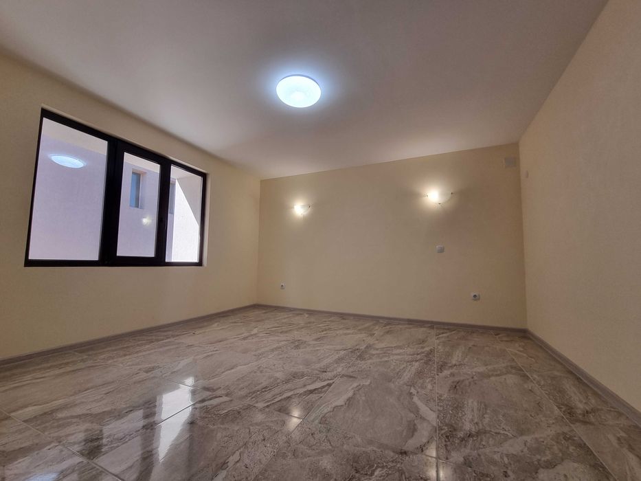 Дава се под наем Двустаен апартамент в Горна Оряховица - 49 кв.м за 204 € - Снимка #3