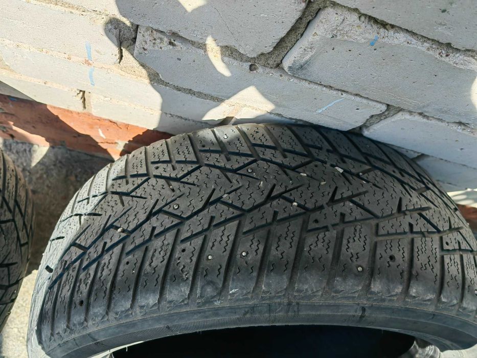 Зимние шины 215/55/17