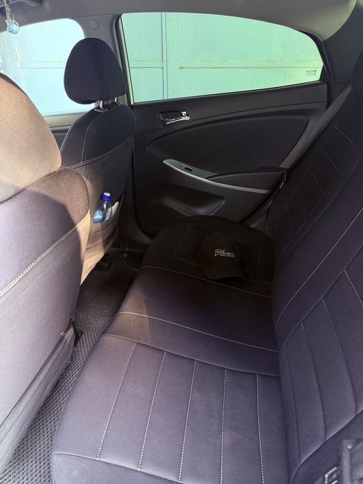 Hyundai Accsent 2011